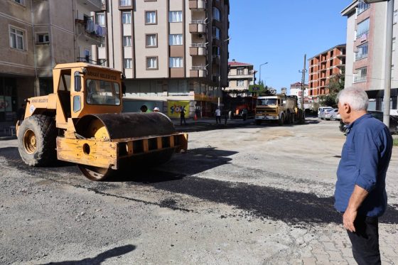 Yol Bakım Onarım ve Ham Yol Açma Çalışmalarına Devam Ediliyor