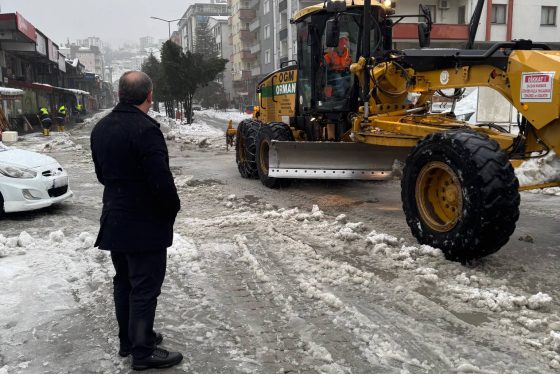 Kar Temizleme Çalışmaları Aralıksız Devam Ediyor…