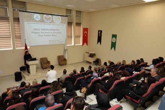 Arhavi MYO’da Turizm Haftası Konferansı Düzenlendi