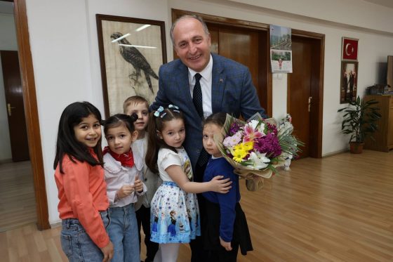 Miniklerden Anlamlı 23 Nisan Ziyareti